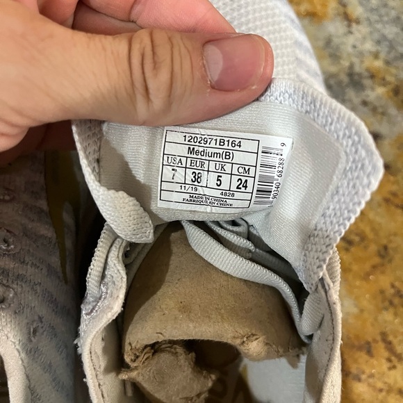 Brooks bedlam 2 size 7 - Picture 6 of 9